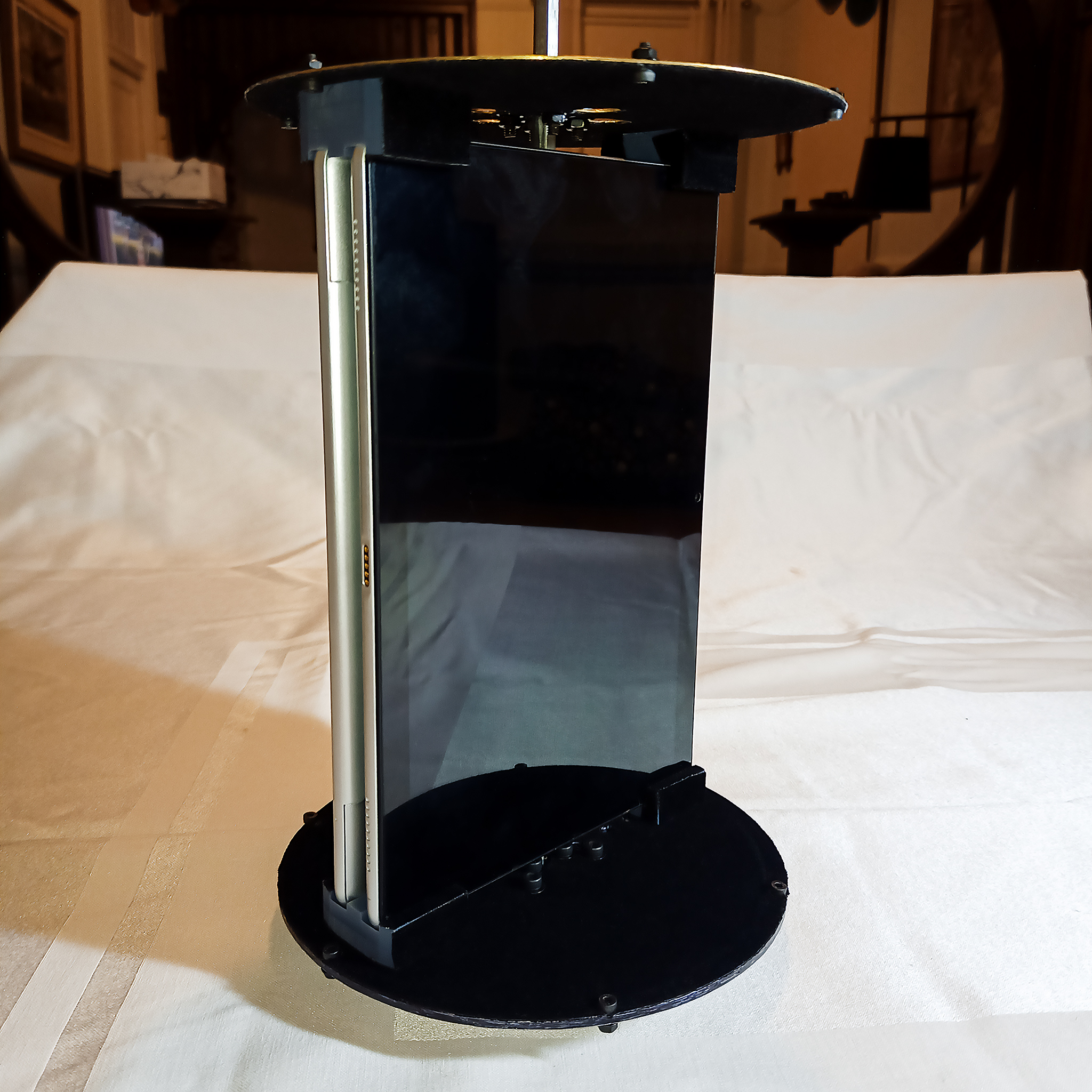 Andotrope Cylinder interior