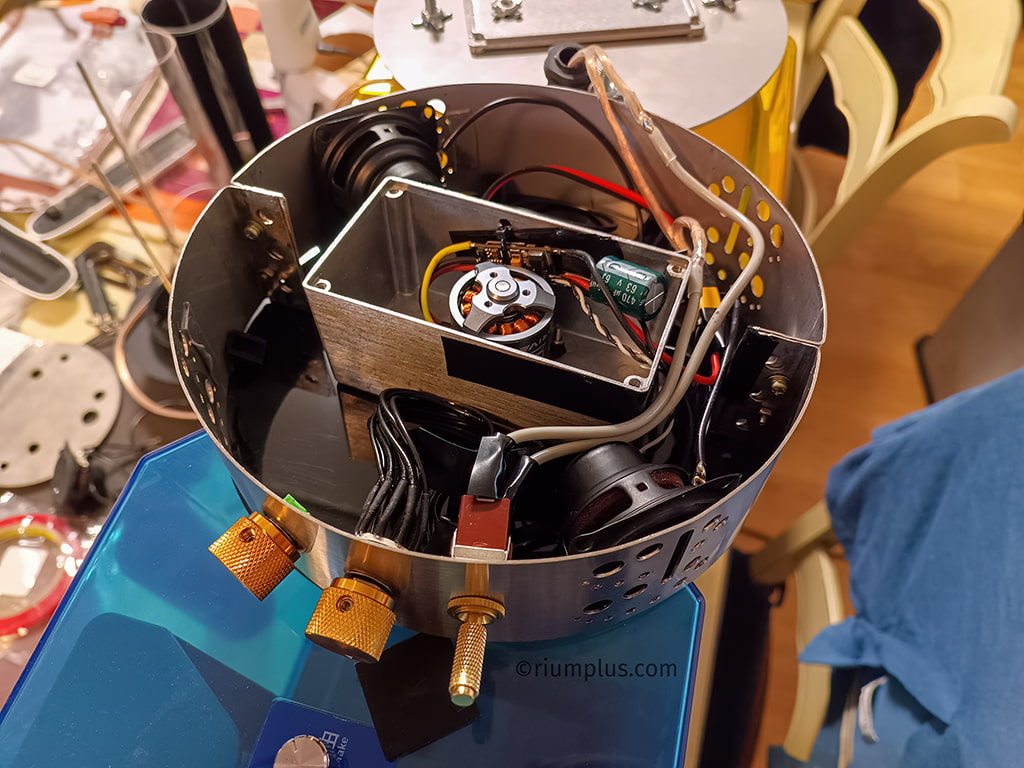Inside the base of my v2 Andotrope