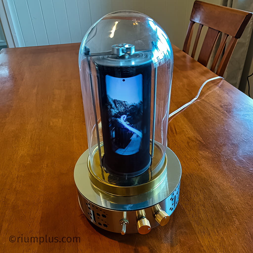 Andotrope v2 with its domed glass lid