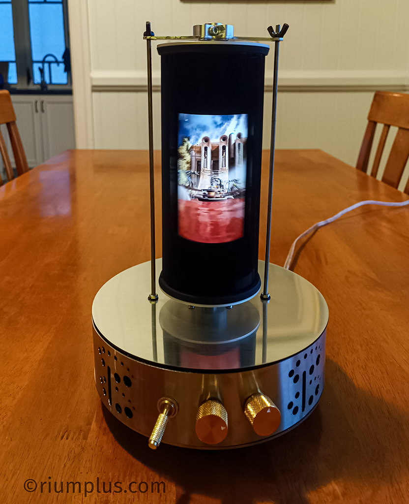 Andotrope v2 without its lid